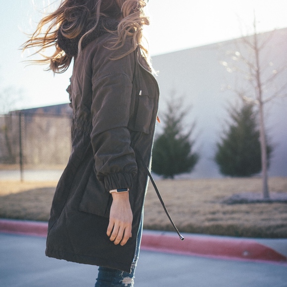 Minkpink Anorak Jacket - Picture 3 of 3